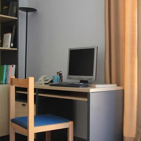 Residencia Universitaria Alberto Jimenez Fraud Málaga