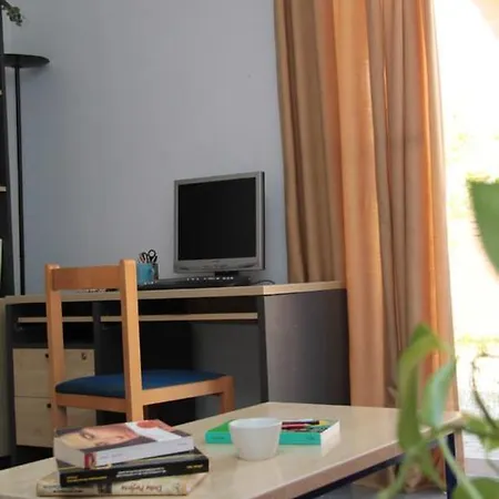 Residencia Universitaria Alberto Jimenez Fraud Appartamento Málaga